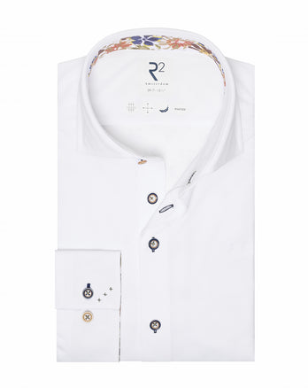 Manches extra longues. Chemise à piquet en tricot 004 - White