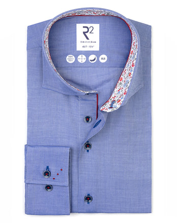 Manches extra longues. Chemise en coton 018 - Light blue