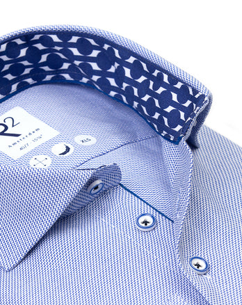 Manches extra longues. Chemise en coton Dobby 018 - Light blue