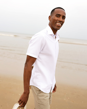 Chemise Travel à manches courtes en seersucker 004 - White