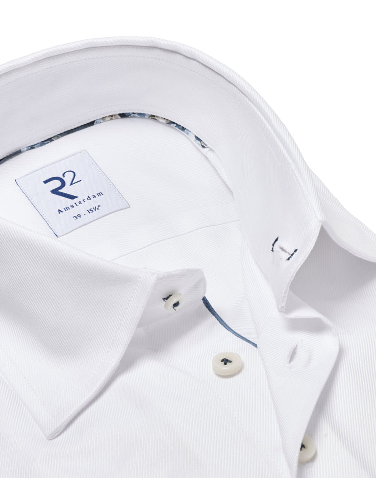 004 - White