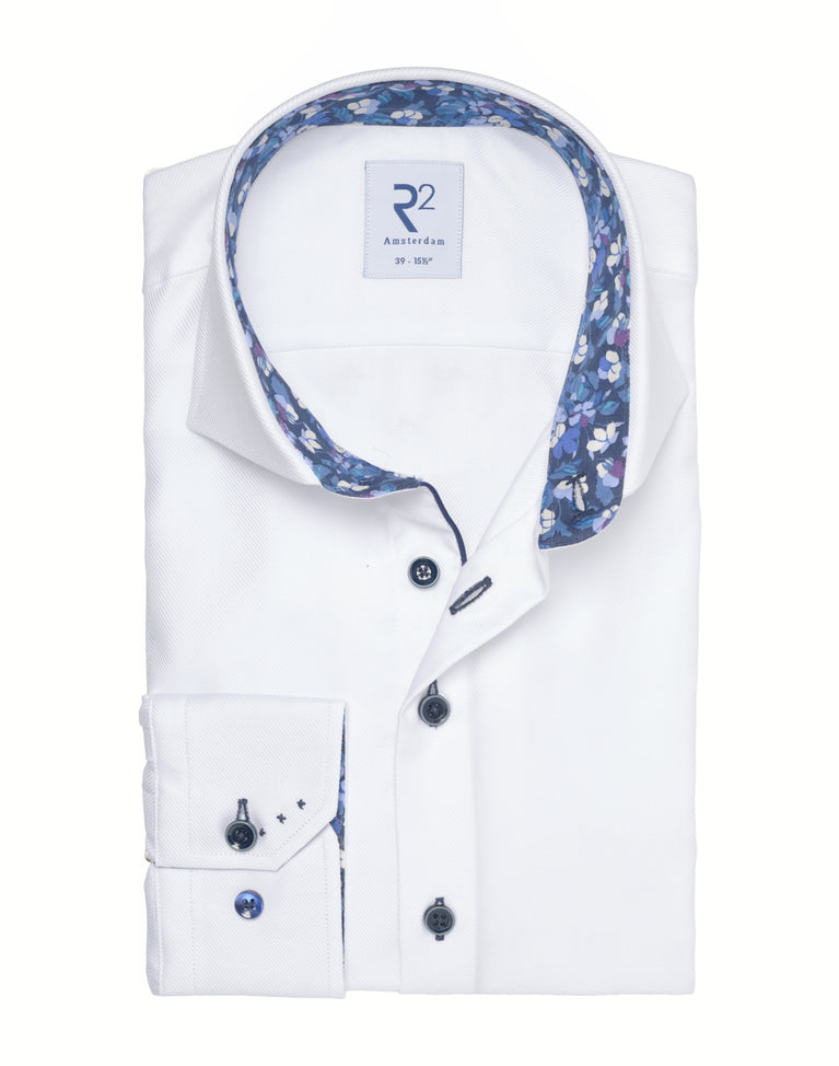004 - White