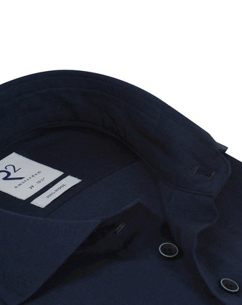 Extra lange mouwen. Donkerblauw overhemd van 100% wol Navy