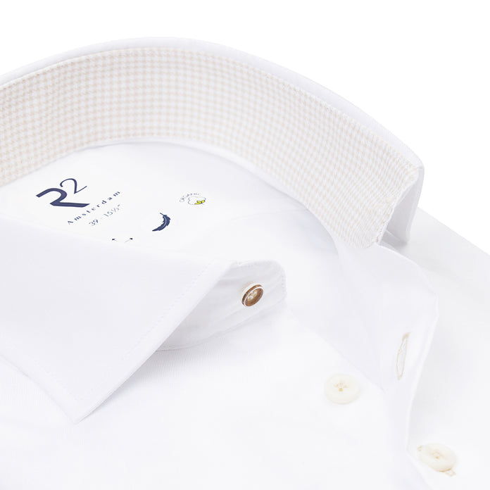 004 - White